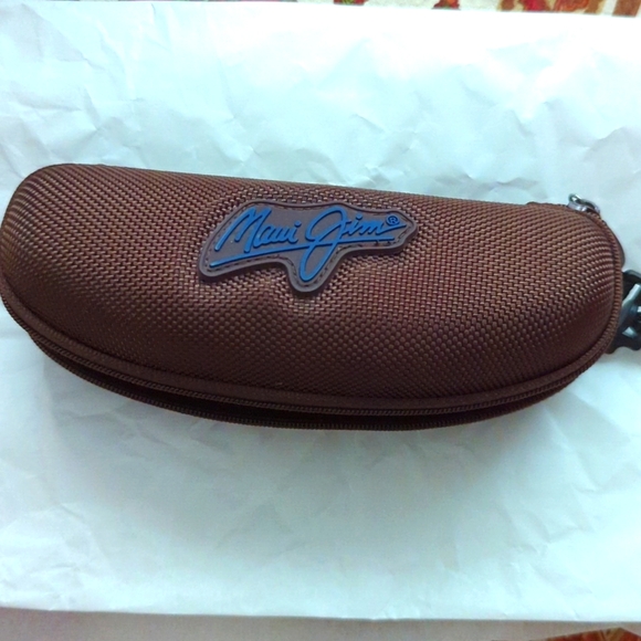 Maui Jim case - Picture 1 of 2